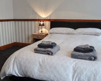 4 bedroom accommodation in Bethesda, near Bangor - Бангор - Спальня