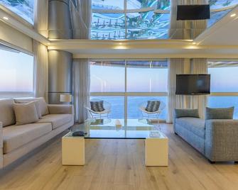 Lahoya Suites - Beirut - Living room