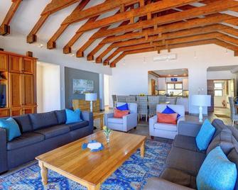 Makarios on Sea - George - Living room