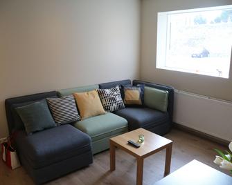 K16Apartments - Akureyri - Living room