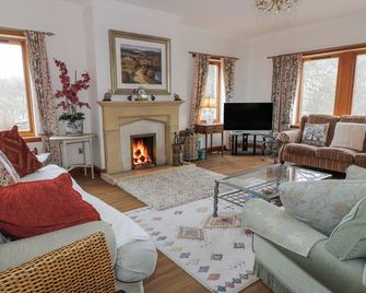 Torview House - Peebles - Living room