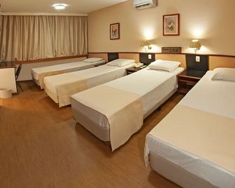 ليرا هوتل - كوريتيبا - غرفة نوم