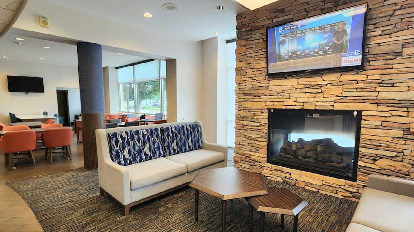 費城中心河濱區智選假日酒店 - 費城