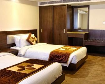Hotel Crystal Park - Ajmer - Bedroom