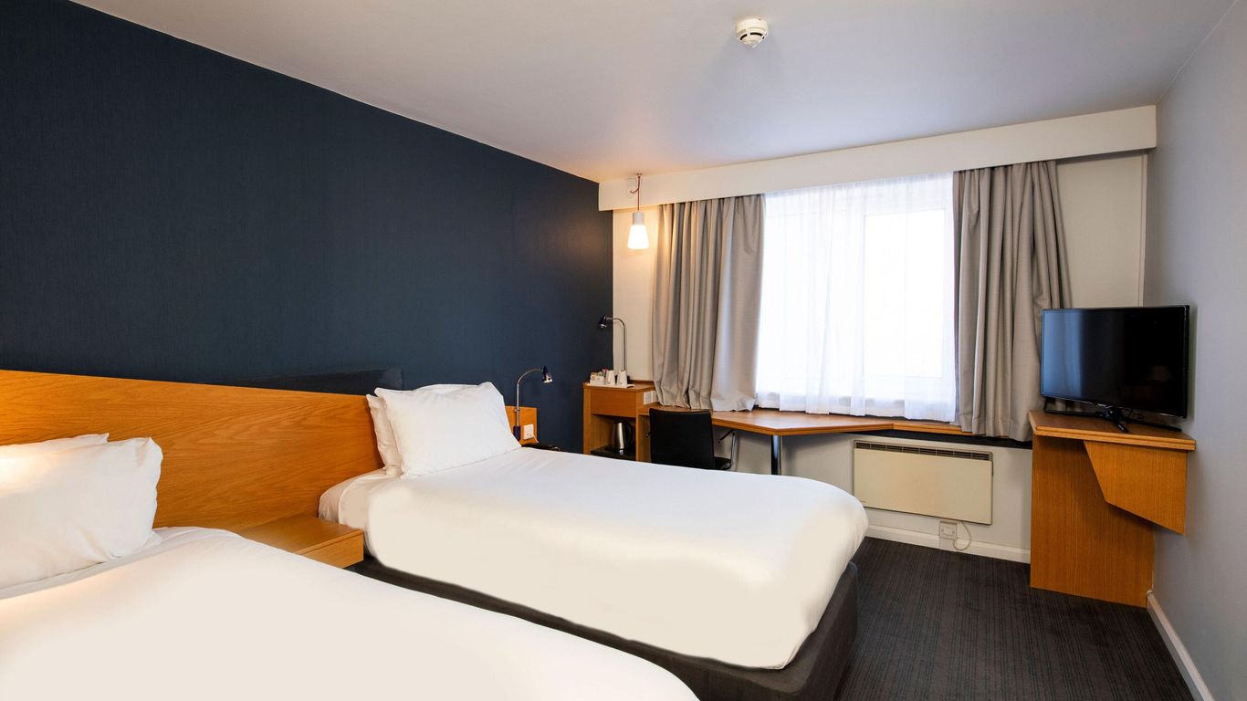Holiday Inn Express Birmingham - Oldbury by IHG