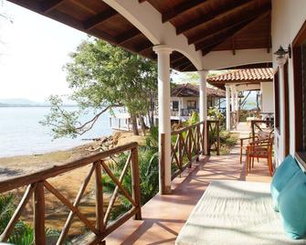 Isla La Porcada - Your Private Island Getaway - Remedios - Balcón