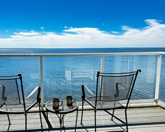 Beacon Pointe On Lake Superior - Duluth - Balkon