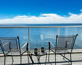Beacon Pointe On Lake Superior - דולות' - מרפסת