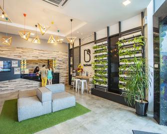 Bzz Hotel Skudai - Johor Bahru - Lobby