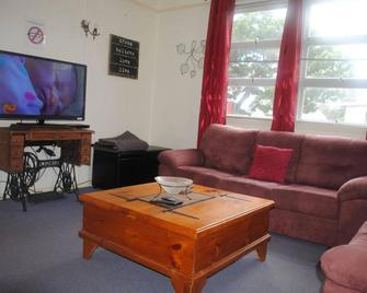 Kingaroy Holiday Park - Kingaroy - Wohnzimmer