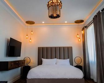 Mount Alverno Luxury Resorts - Caledon - Bedroom