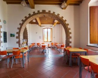 Student's Hostel Gowett - Campiglia Marittima - Restaurant