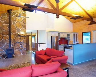Clarendon Forest Retreat - Forster - Sala de estar