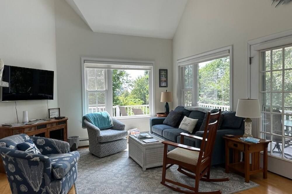 Beautifully landscaped, Spacious home, conveniently located in Harpswell - Bailey Island - Soggiorno