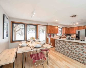 Brick House - Sioux Falls - Kitchen