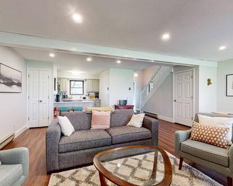 Windsor Village 3E - Quechee - Living room