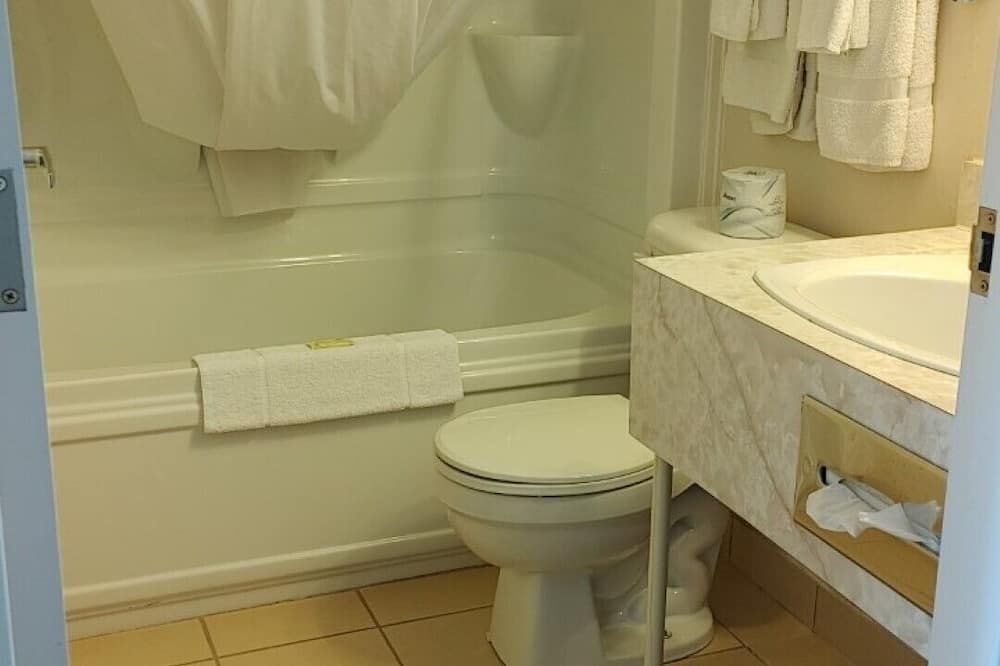 Conveniently located directly off the highway - Amherst