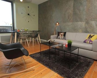Dormir En Ville - À 450 M Du Centre Historique - Quimper - Wohnzimmer