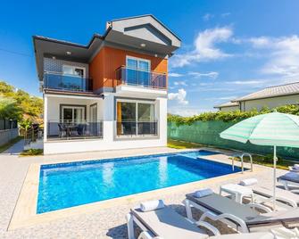 Villa Sasha 1 - Ortaca - Piscina