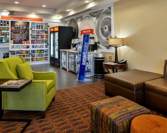 Hampton Inn Idaho Falls/Airport - Idaho Falls - Living room