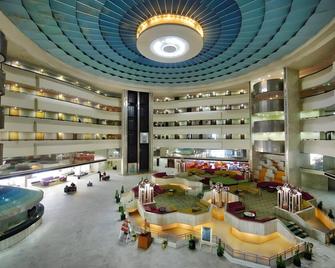 Centaur Hotel - New Delhi - Lobby