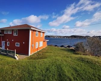 Bydabay suite - Twillingate - Building