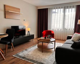 Frezya - Exclusively Woman - Istanbul - Wohnzimmer