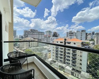 Amazing place in the heart of the city, Piantini, Close to everything you need - سانتو دومينغو - شرفة