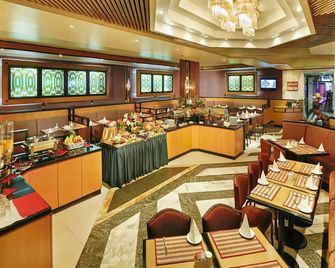Admiral Plaza Hotel - Dubai - Buffet