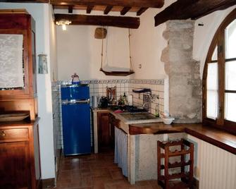 Swimming Pool In A Relaxing And Unspoilt Agriturismo Maremma-Val D Orcia Area - Castel del Piano - Cocina