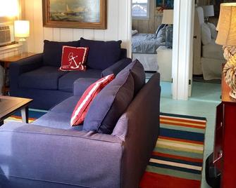The Masthead Resort - Provincetown - Living room