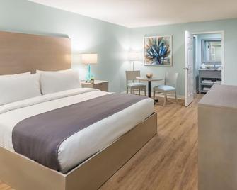 The Palms Oceanfront Hotel - Isle of Palms - Bedroom