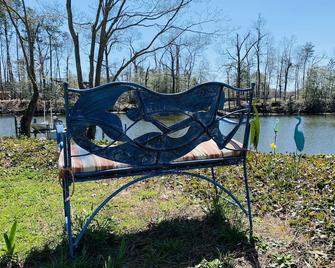Peaceful Waterfront Cottage On Vas Northern Neck - Kilmarnock - Vista del exterior