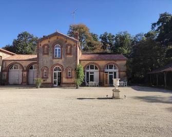 Gîte Rohan - Château du Parc Soubise - Mouchamps - Edificio