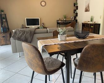 Appartement Sulzbachtal in Lahr, Nähe Europapark, Nähe Rulantica - Sulz am Neckar - Comedor