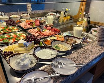 Schröders Gästehaus - Langstedt - Buffet