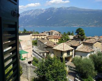 Hotel Tiziana Garnì - Gargnano