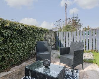 Rockstar Cottage - Macduff - Patio