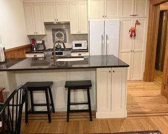 Charming 1-bedroom garden apartment in vibrant Brownstone Brooklyn - Brooklyn - Cocina