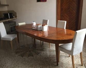 Due Papi - Savona - Sala pranzo