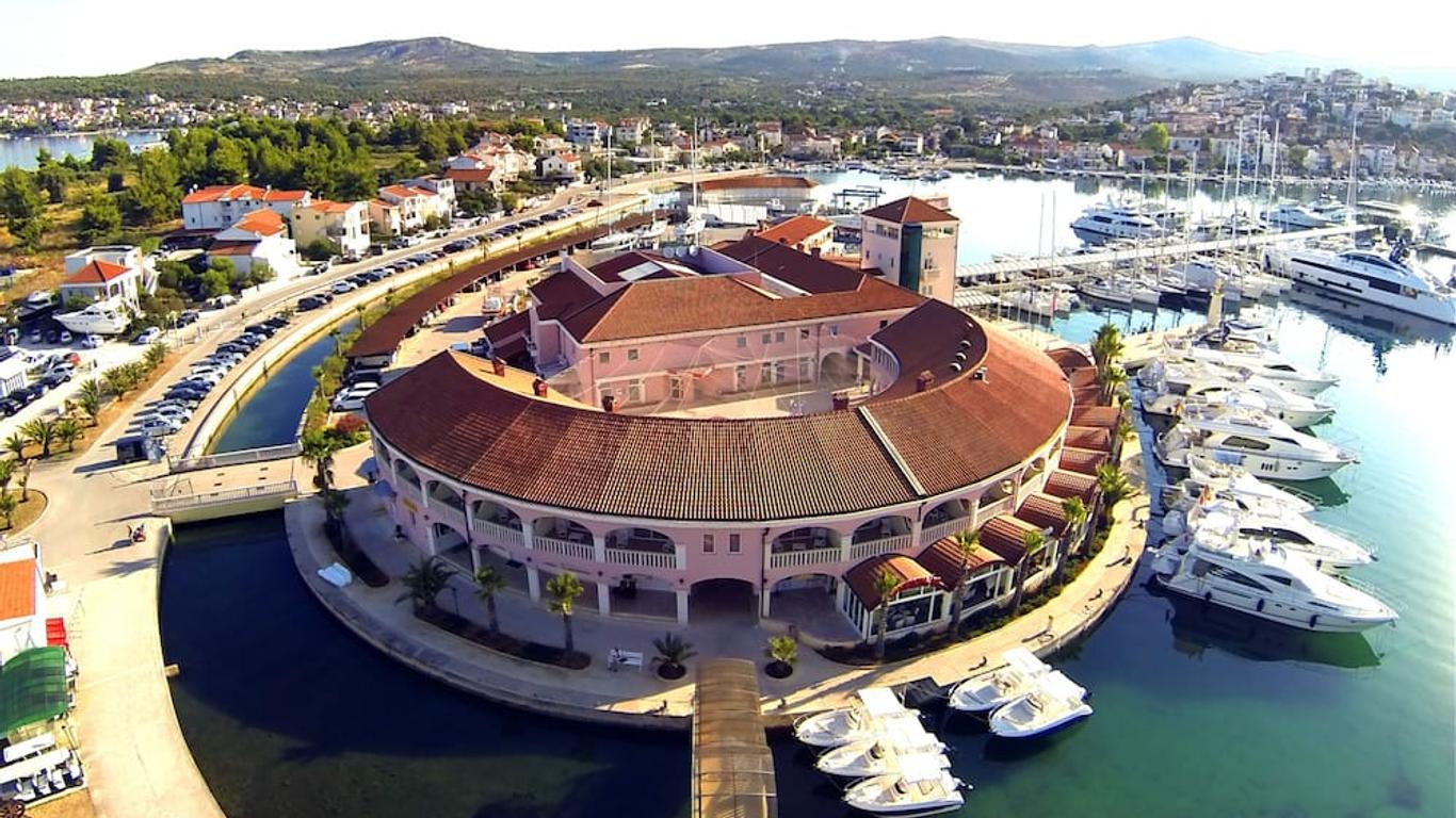 Marina Frapa Resort Rogoznica