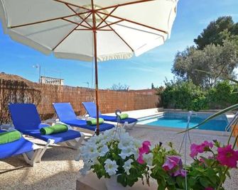 Benestar - El Toro - Pool