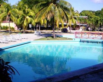 Villa La Lupe - Guantánamo - Piscina