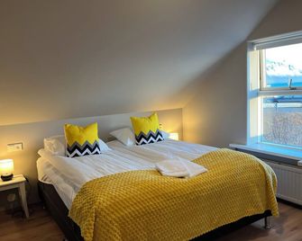 Guesthouse Hvammur by the Harbour - Hofn - Bedroom
