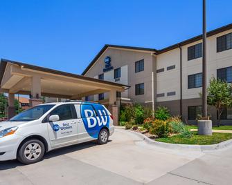 Best Western North Edge Inn - Dodge City - Building