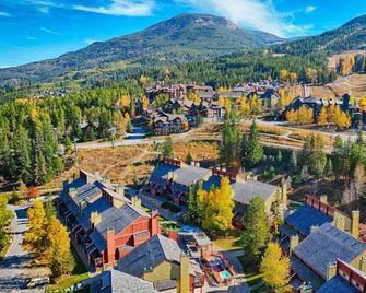 Horsethief Lodge by StayIn - Panorama - Outdoors view
