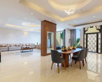 Enala Hotel Resorts - Riyadh - Al Janādirīyah - Dining room