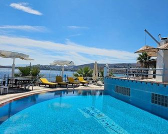 Portofino Hotel - Ortakent-Yahşi - Zwembad