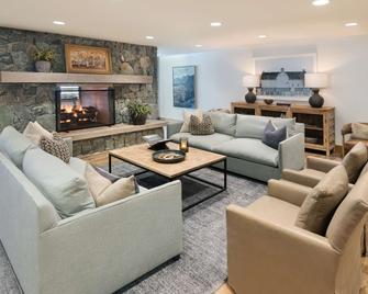 The Snowpine Lodge - Alta - Living room