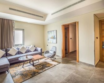 Ewaa Express Hotel - Al Rawda - Jeddah - Living room